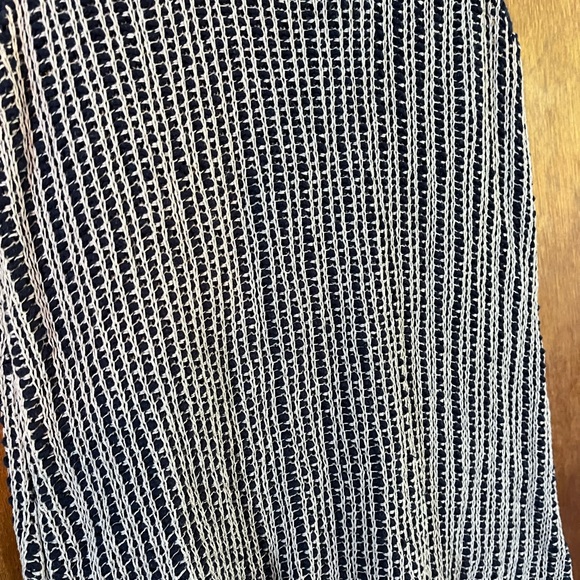 LUCKY BRAND Knitted Sleeveless Top in Navy Blue & White Sz M - Picture 2 of 5